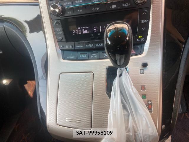 Toyota ALPHARD 2013-09 8157885-19