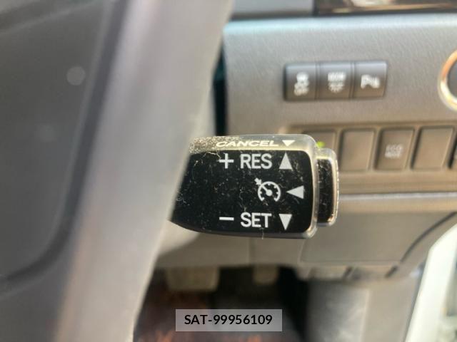 Toyota ALPHARD 2013-09 8157885-22