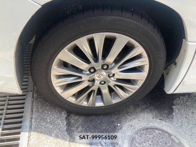 Toyota ALPHARD 2013-09 8157885-8