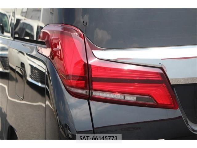 Toyota ALPHARD 2021-06 8157871-13