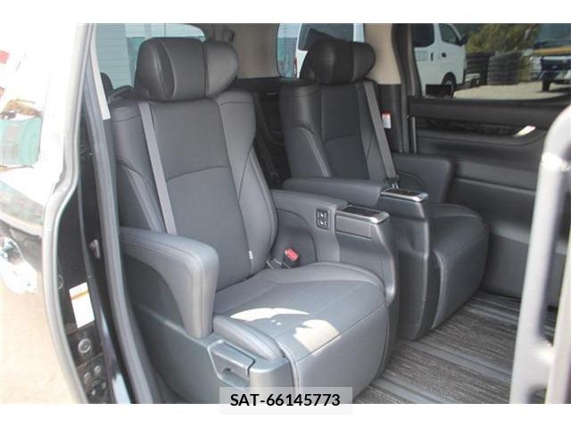 Toyota ALPHARD 2021-06 8157871-18