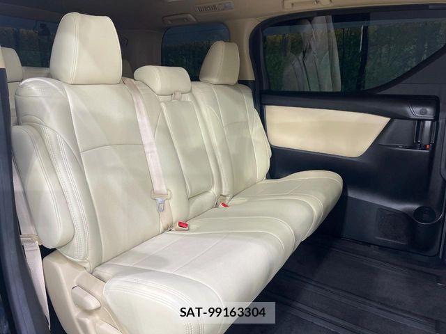 Toyota ALPHARD 2019-01 8157876-8