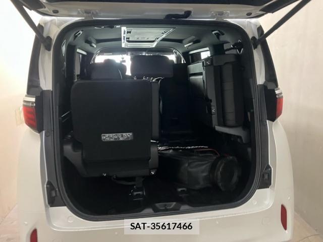 Toyota ALPHARD 2024-09 8157867-6