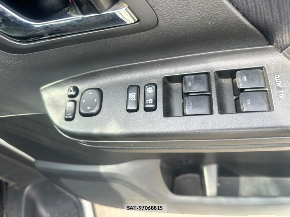 Toyota ALPHARD 2010-05 7686375-19
