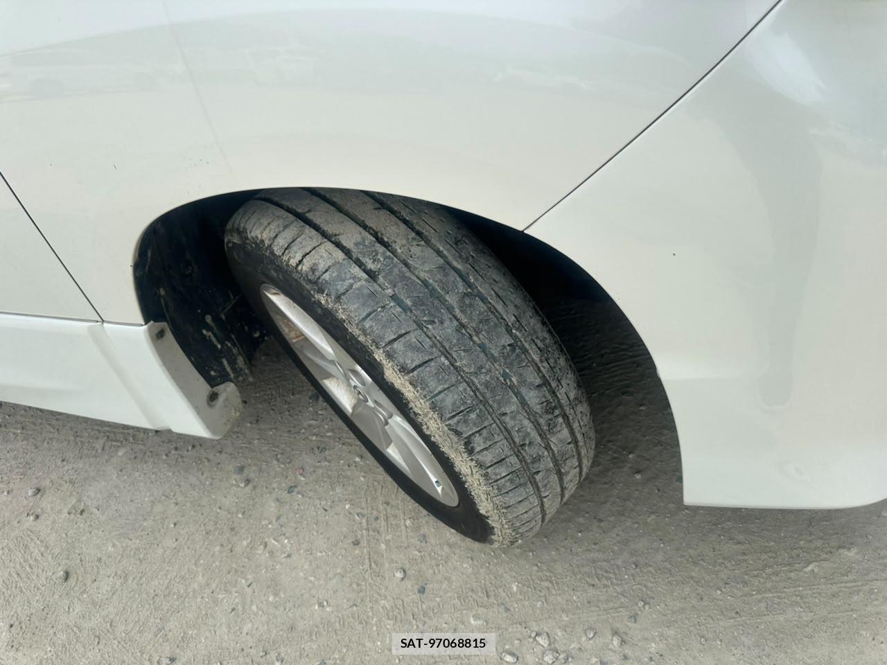 Toyota ALPHARD 2010-05 7686375-32