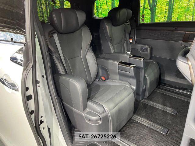 Toyota ALPHARD 2023-12 8206068-8