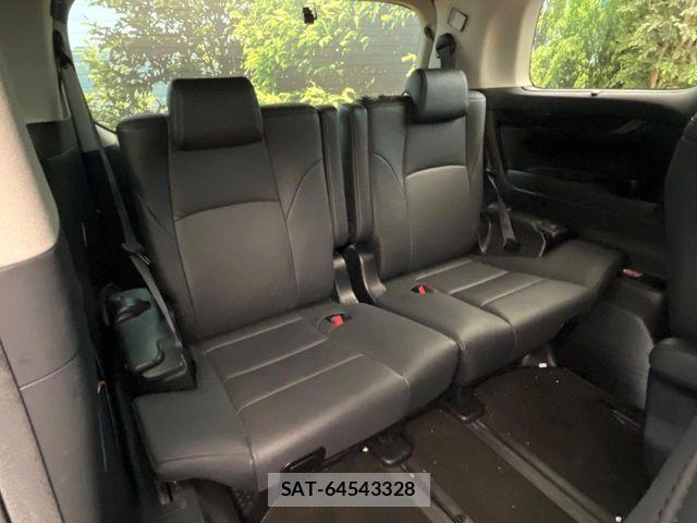 Toyota ALPHARD 2019-08 8206093-10