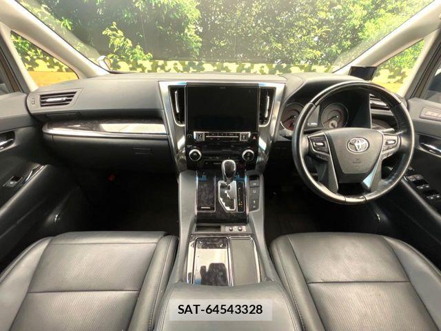 Toyota ALPHARD 2019-08 8206093-1