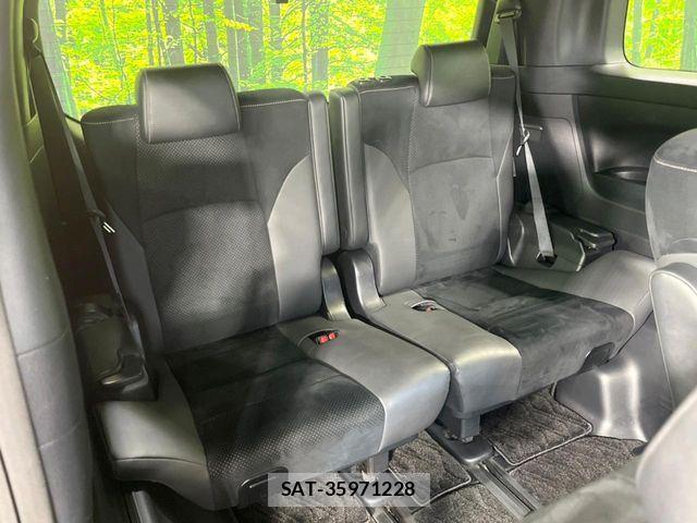 Toyota ALPHARD 2022-06 8206086-9