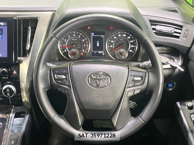 Toyota ALPHARD 2022-06 8206086-11