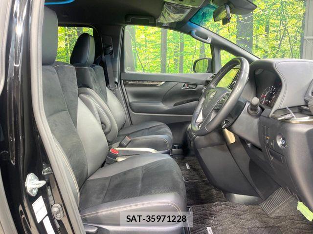 Toyota ALPHARD 2022-06 8206086-7