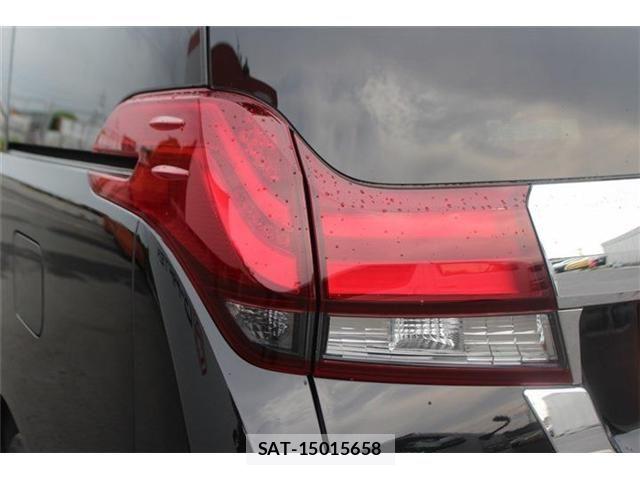 Toyota ALPHARD 2017-04 8206127-19