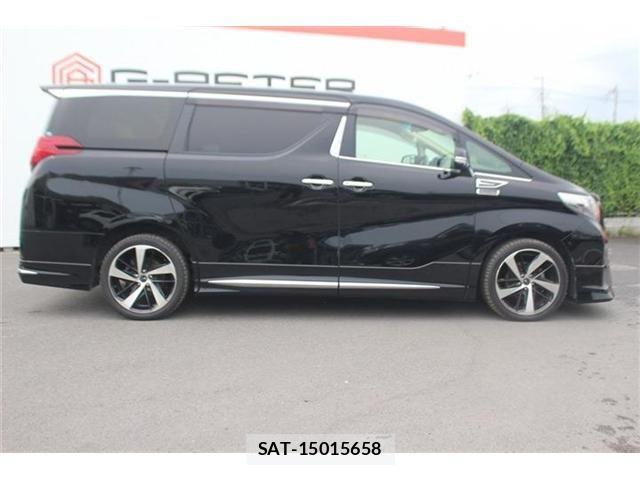 Toyota ALPHARD 2017-04 8206127-8