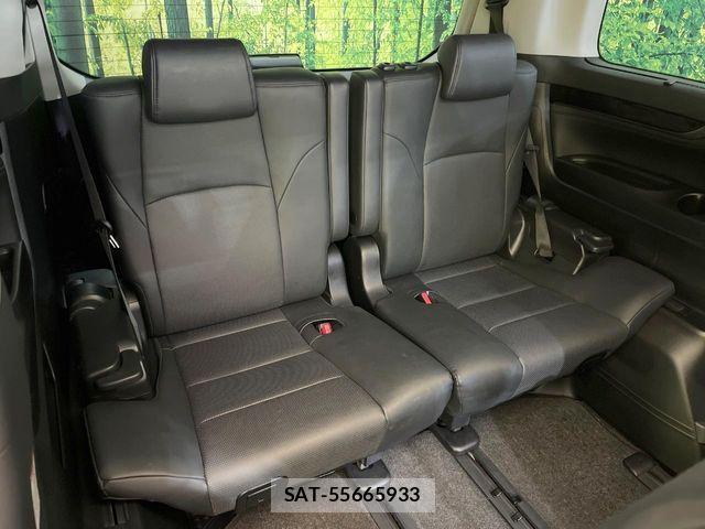 Toyota ALPHARD 2018-09 8206106-9