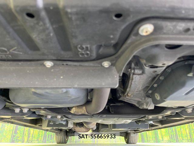 Toyota ALPHARD 2018-09 8206106-15
