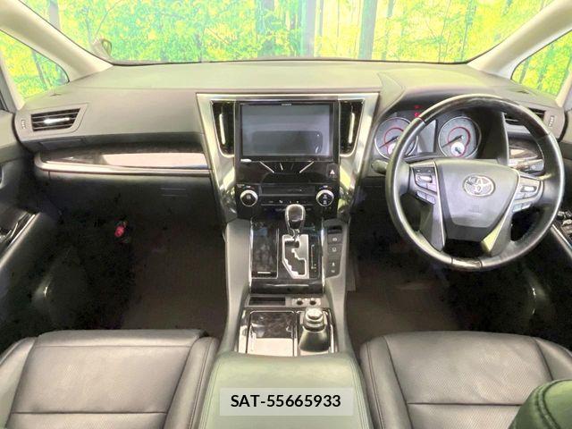 Toyota ALPHARD 2018-09 8206106-1