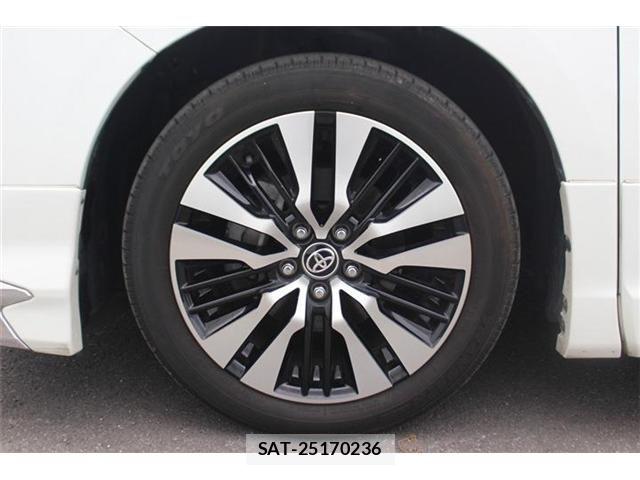 Toyota ALPHARD 2020-07 8206103-13