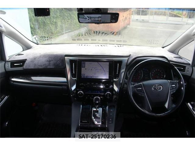 Toyota ALPHARD 2020-07 8206103-16