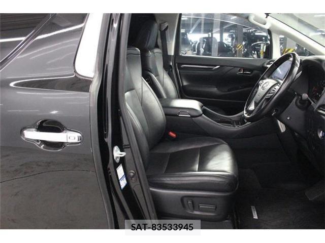 Toyota ALPHARD 2018-09 8206123-28