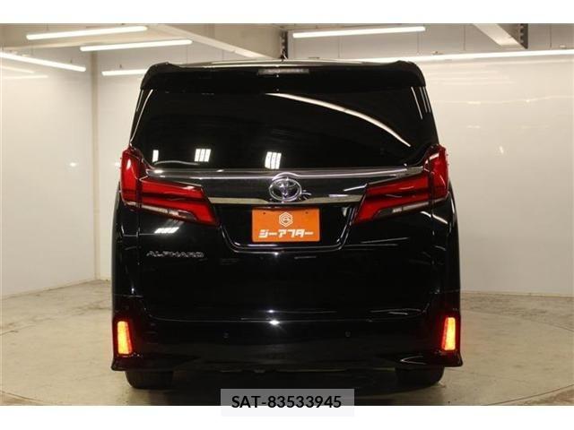 Toyota ALPHARD 2018-09 8206123-5