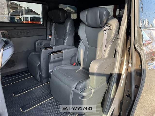 Toyota ALPHARD 2024-11 8206065-18