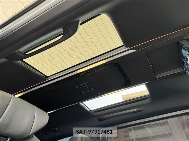 Toyota ALPHARD 2024-11 8206065-4