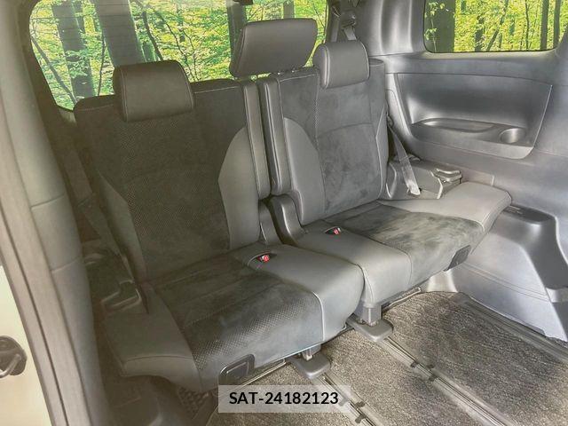 Toyota ALPHARD 2023-03 8206087-9