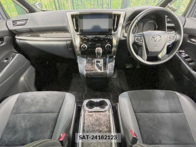 Toyota ALPHARD 2023-03 8206087-1