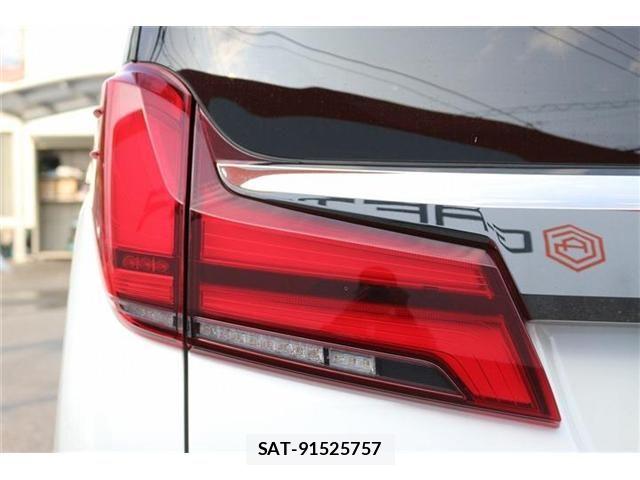 Toyota ALPHARD 2021-01 8206112-29