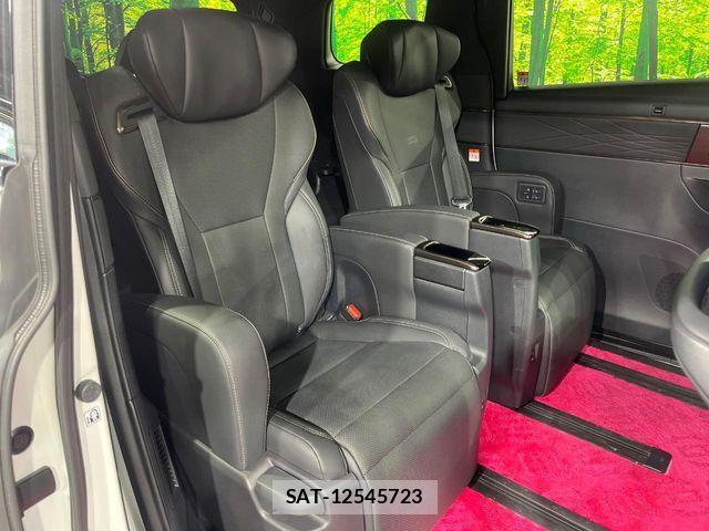 Toyota ALPHARD 2024-05 8206071-8