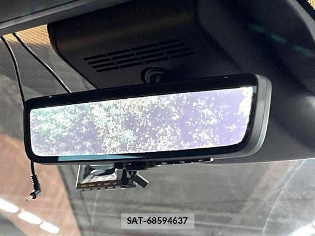 Toyota ALPHARD 2024-08 8206052-4