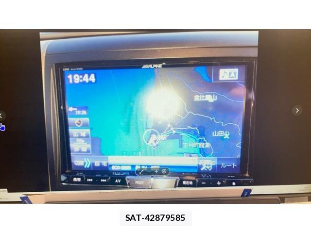 Toyota ALPHARD 2014-07 8206136-11