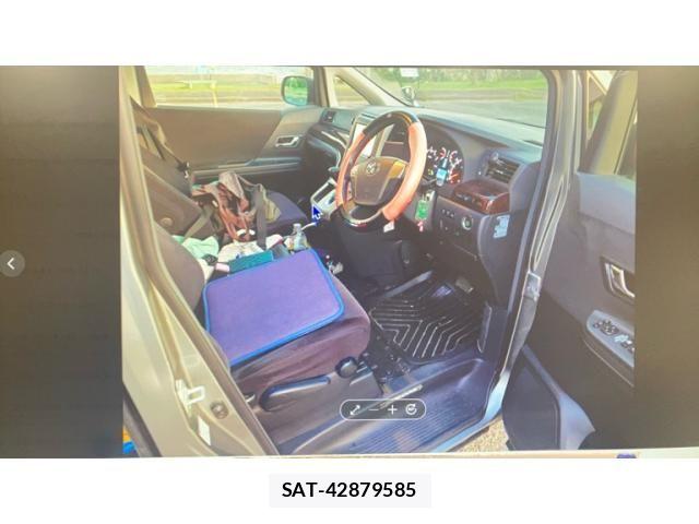 Toyota ALPHARD 2014-07 8206136-4
