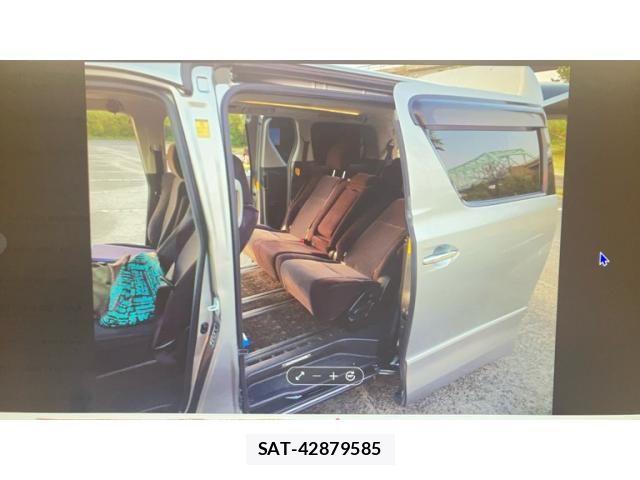 Toyota ALPHARD 2014-07 8206136-8