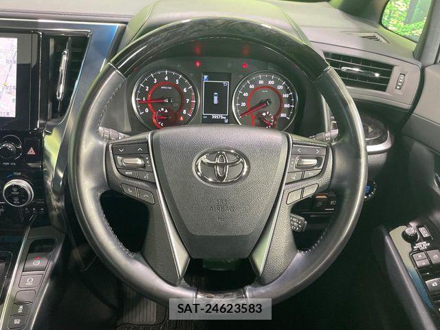 Toyota ALPHARD 2021-03 8206101-11