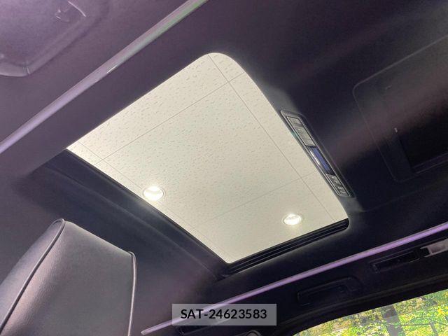 Toyota ALPHARD 2021-03 8206101-2
