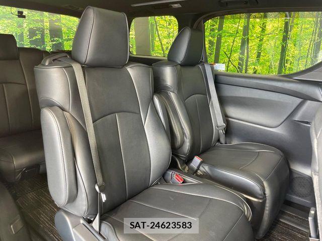 Toyota ALPHARD 2021-03 8206101-8
