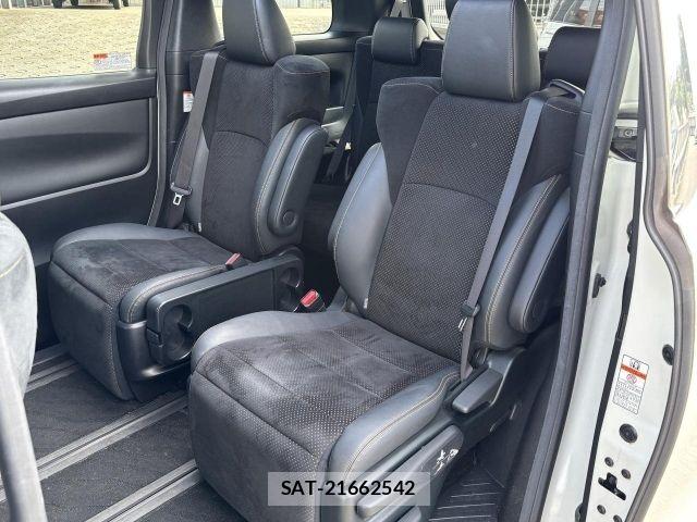 Toyota ALPHARD 2021-03 8206113-9