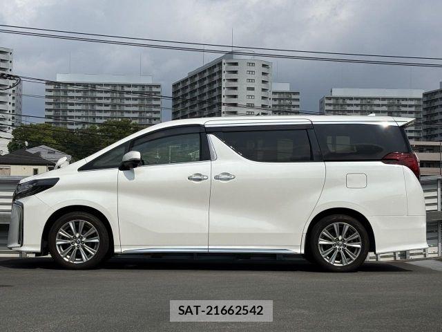 Toyota ALPHARD 2021-03 8206113-16
