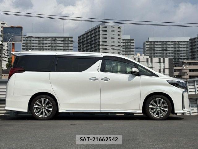 Toyota ALPHARD 2021-03 8206113-19