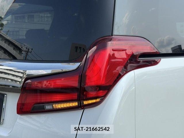 Toyota ALPHARD 2021-03 8206113-24
