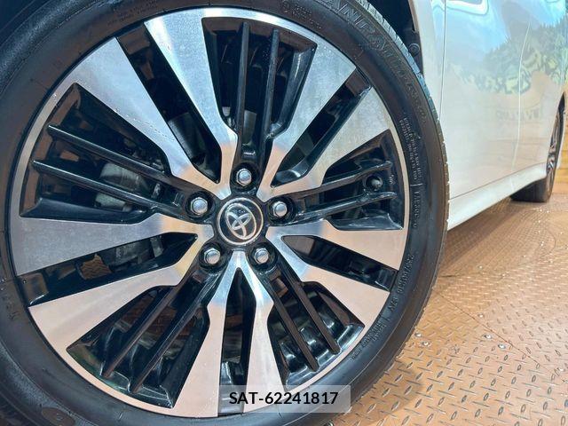 Toyota ALPHARD 2023-02 8206080-13