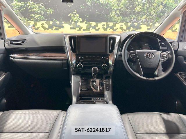 Toyota ALPHARD 2023-02 8206080-1