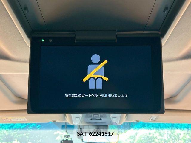 Toyota ALPHARD 2023-02 8206080-3