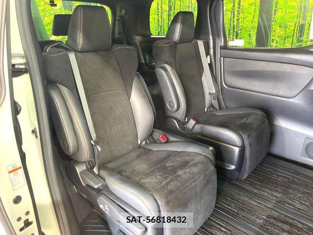 Toyota ALPHARD 2021-05 8206098-8