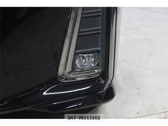 Toyota ALPHARD 2021-07 8206130-17
