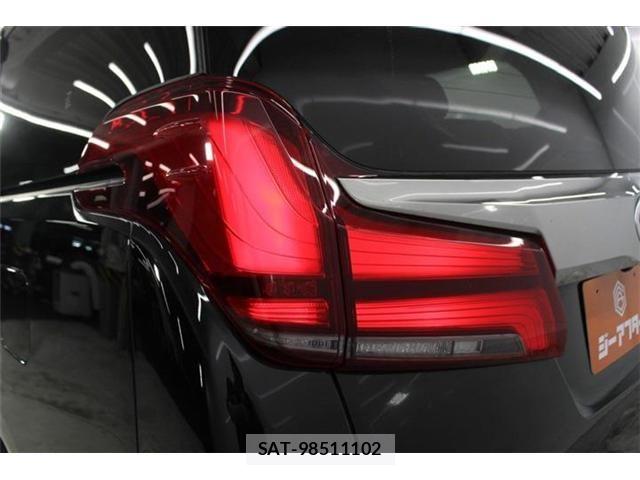 Toyota ALPHARD 2021-07 8206130-19