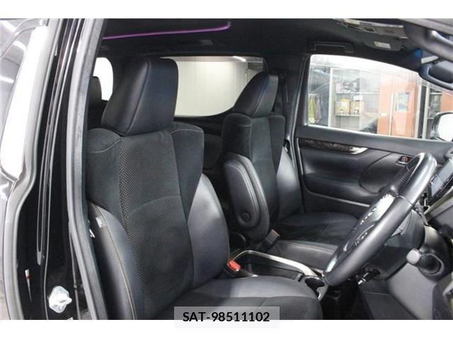 Toyota ALPHARD 2021-07 8206130-28