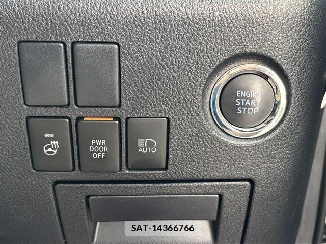 Toyota ALPHARD 2019-07 8206094-12