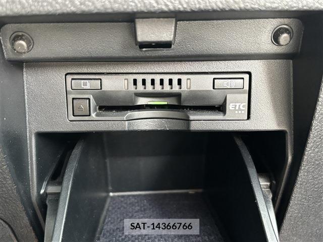 Toyota ALPHARD 2019-07 8206094-13